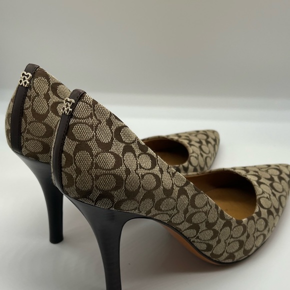 Coach! Signature Canvas! Like new! - Picture 5 of 6